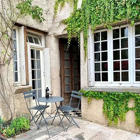 Stylish One Bedroom In A Lovely Village * Saint-Vincent-Rive-d'Olt