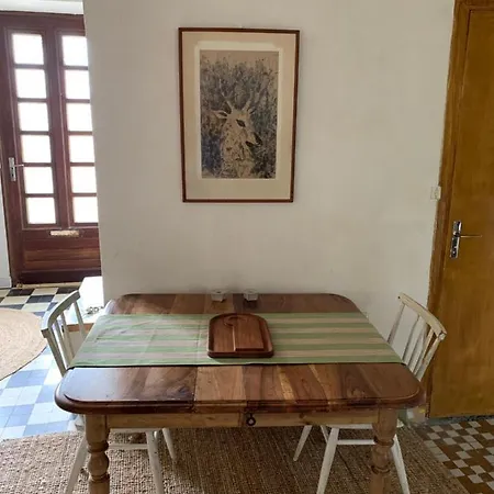 Stylish One Bedroom In A Lovely Village *