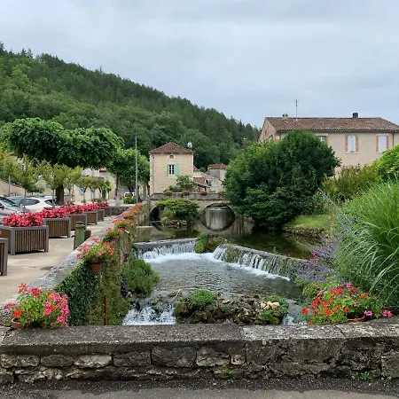 Stylish One Bedroom In A Lovely Village Apartamento *